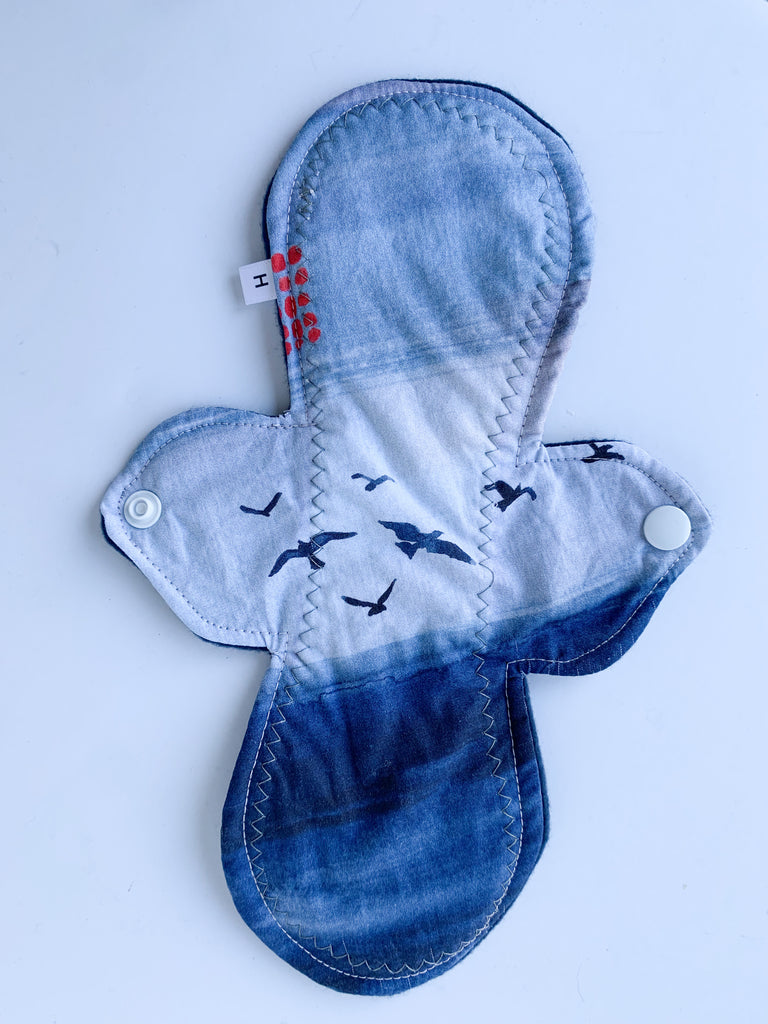 Flourish New Waterproof Women Cloth Sanitary Napkin Menstrual Pad Reus